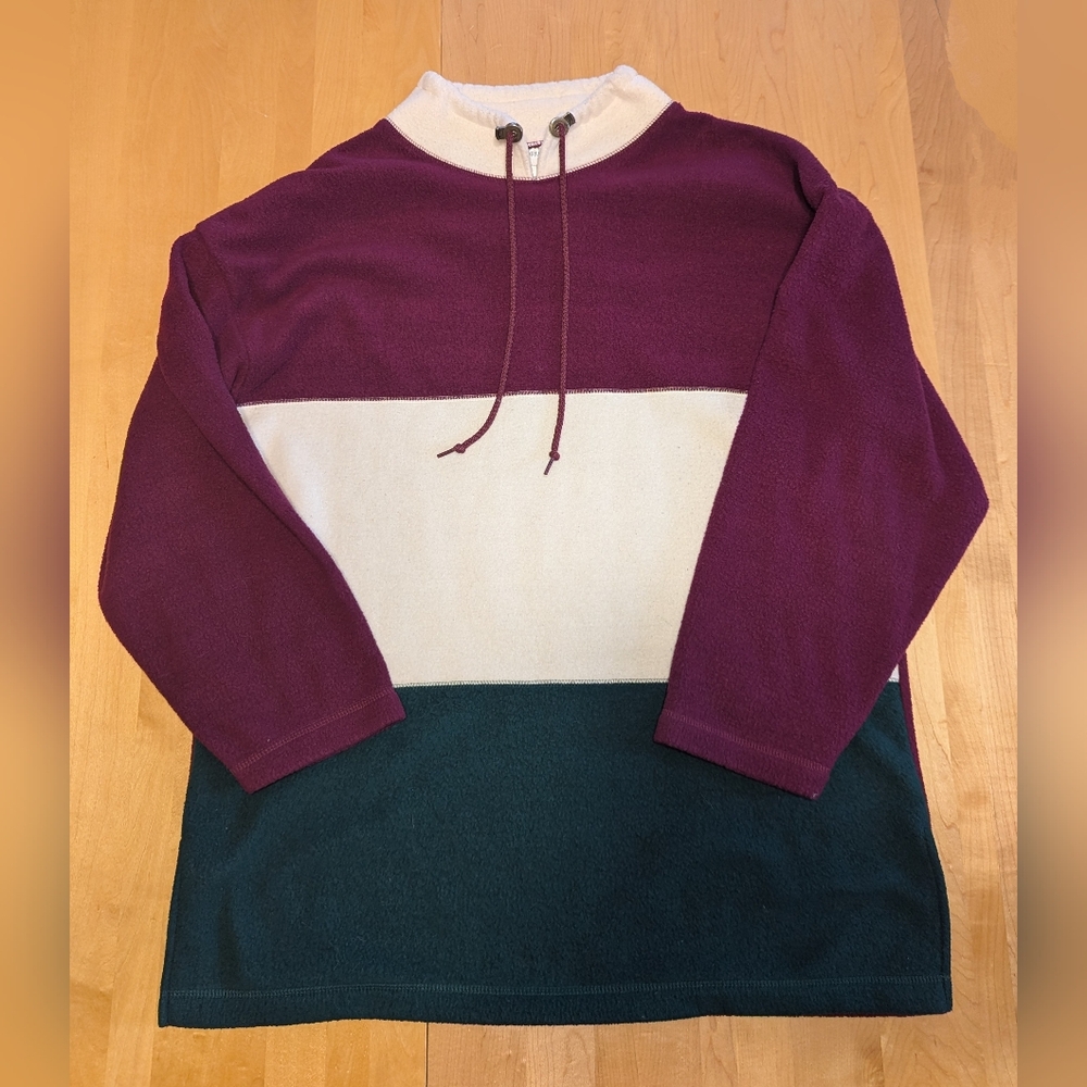 Vintage Victoria Sport‎ sweater size L